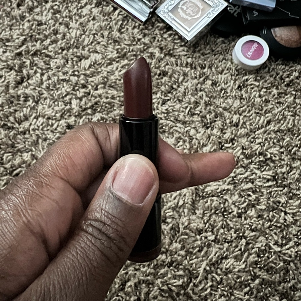 Lipstick - Picture 5 of 5